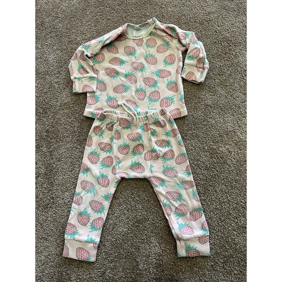 18-24 month little one shop lounge set - Picture 1 of 2